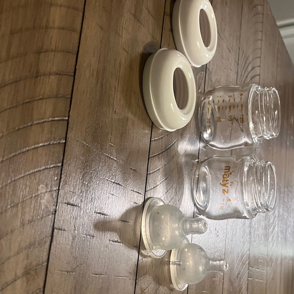 Clear Baby Bottle Set with White Lids